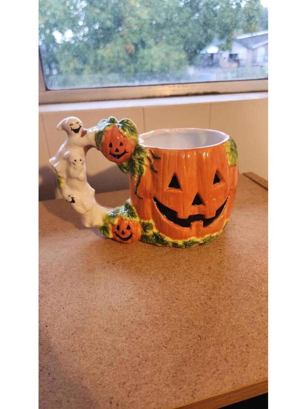 Halloween coffee mug Pumpkin Fall Jack O Lantern Home Decor Kitchen Ghosts